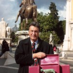 Maratona Roma 2007 Luigi De Lucchi col Trofeo