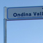 particolare cartello stradale